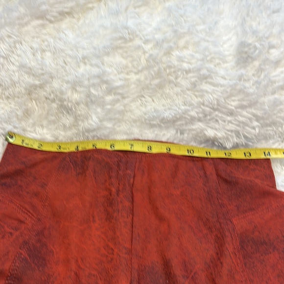 Free People woman’s rust colored shorts - Picture 7 of 9